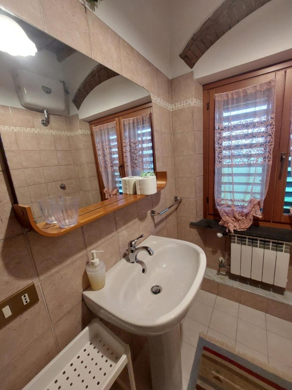 לינה וארוחת בוקר Uliveto Terme La Convenienza מראה חיצוני תמונה